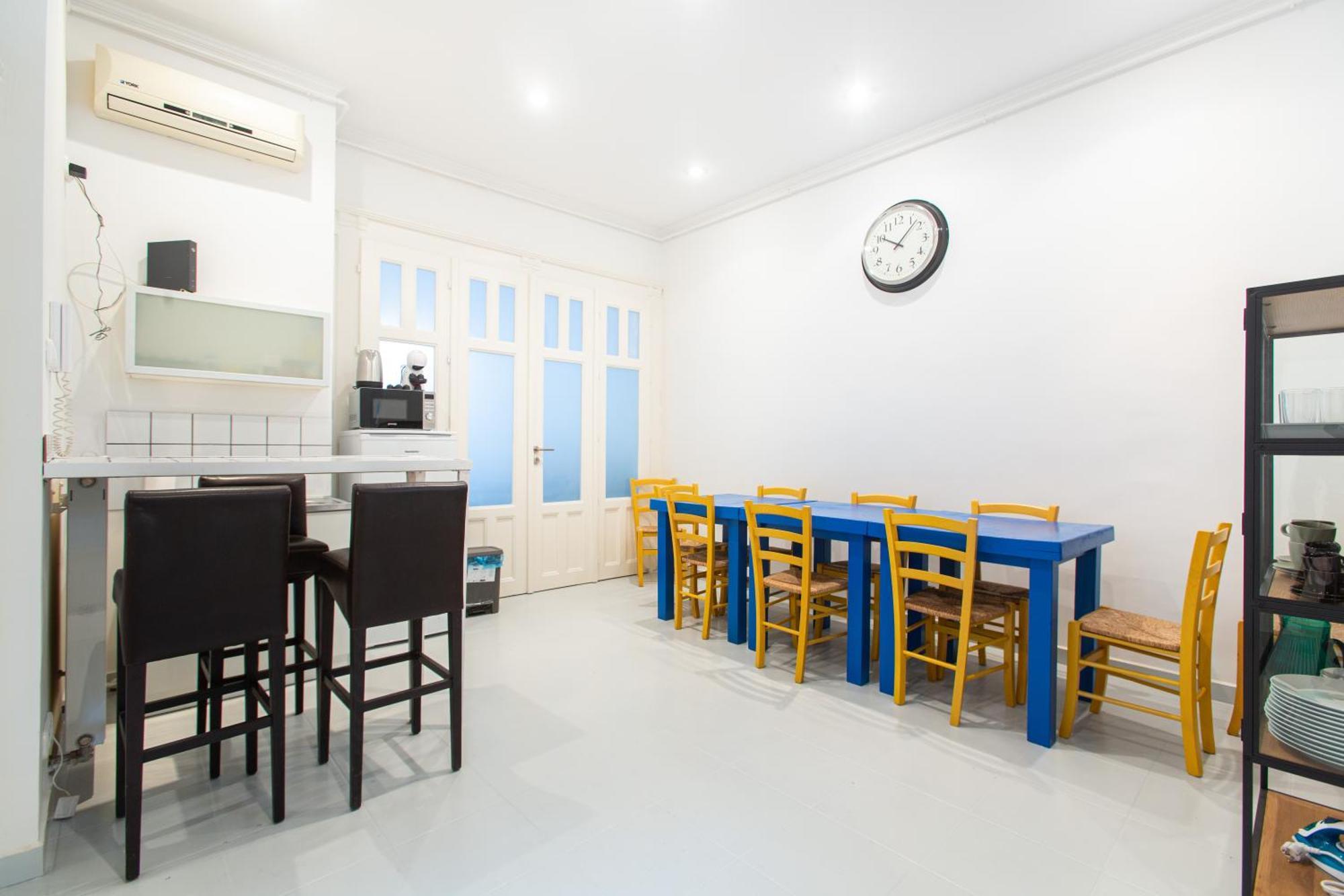 Violin Apartment