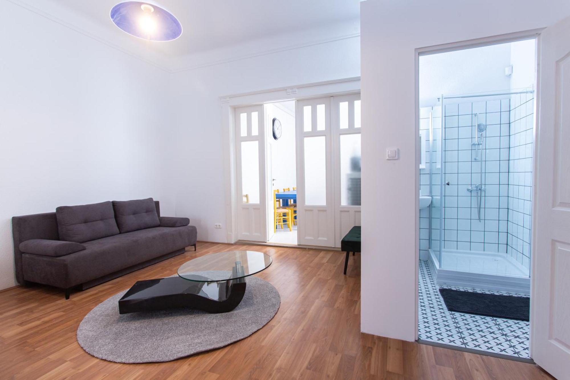Violin Apartment